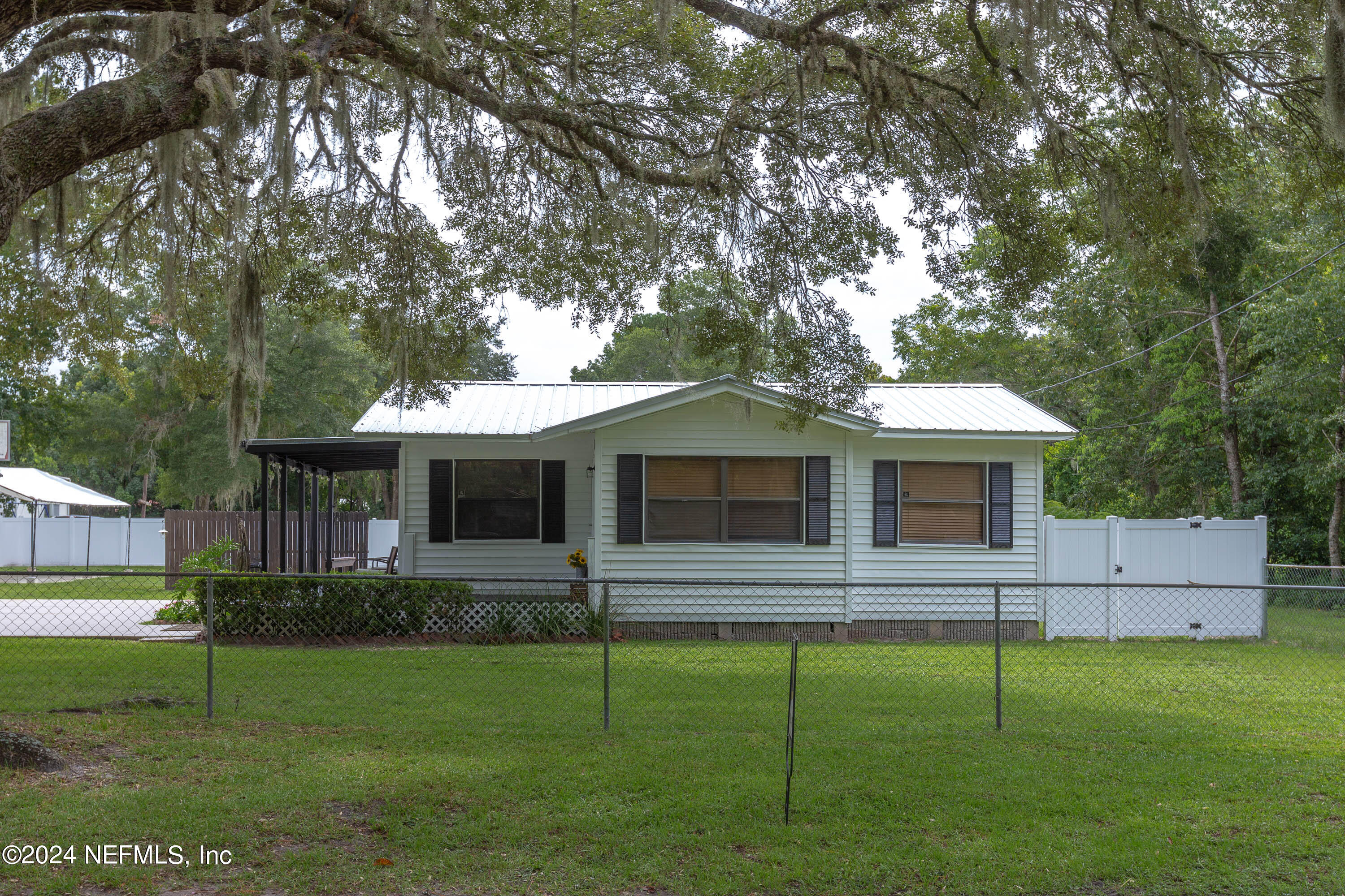 110 Gaskin Road Palatka, FL 32177 - Photo 3 of 49 IMG_9680