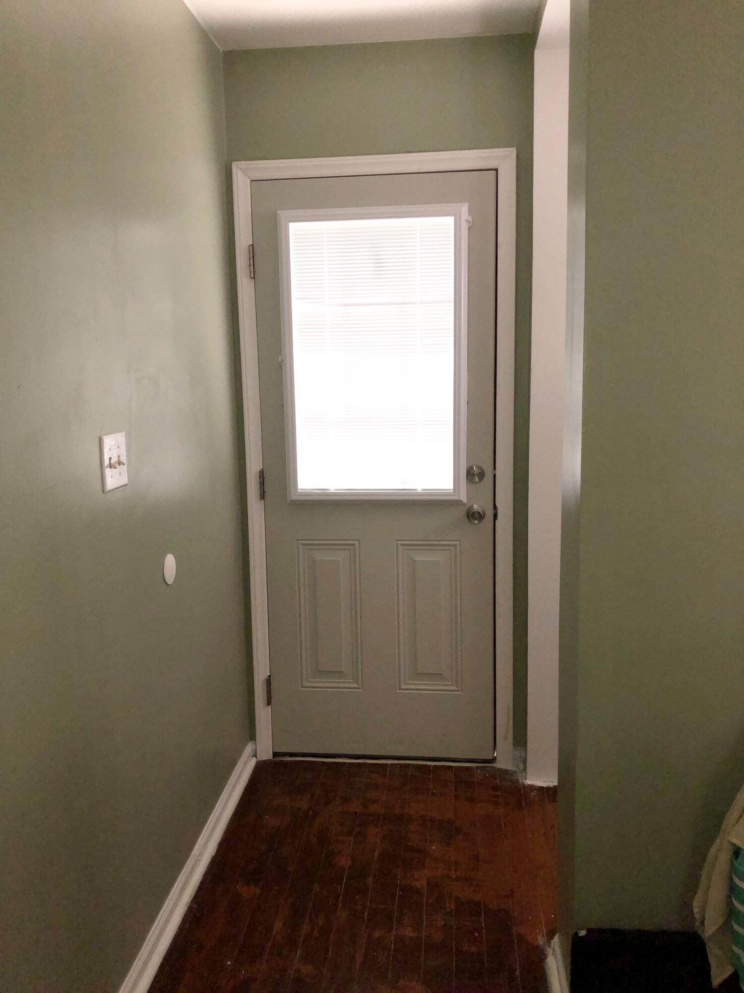 1311 Liberty Road Northeast Roanoke, VA 24012 - Photo 16 of 27 IMG_1420