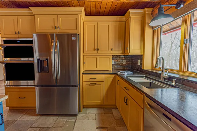 $625,000 | 330 Birchwood Road Northwest, Alexandria, MN 56308