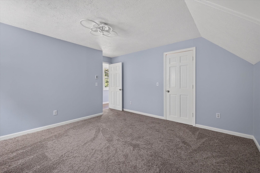 37 Breakneck Road Sturbridge, MA 01566 - Photo 20 of 41
