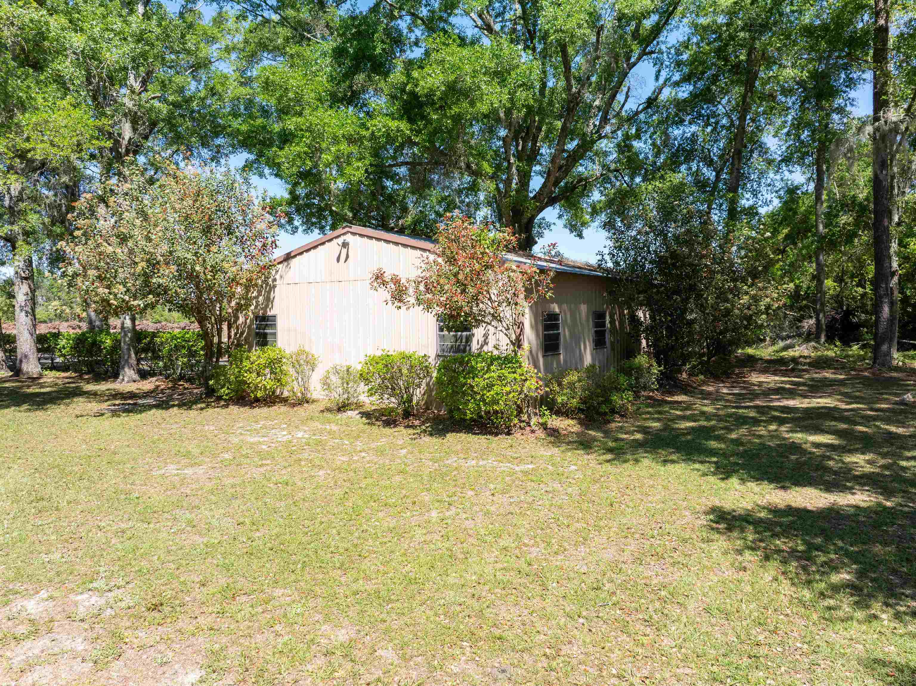 444 Southeast Bisbee Loop Madison, FL 32340 - Photo 3 of 42 Gallery Image 3