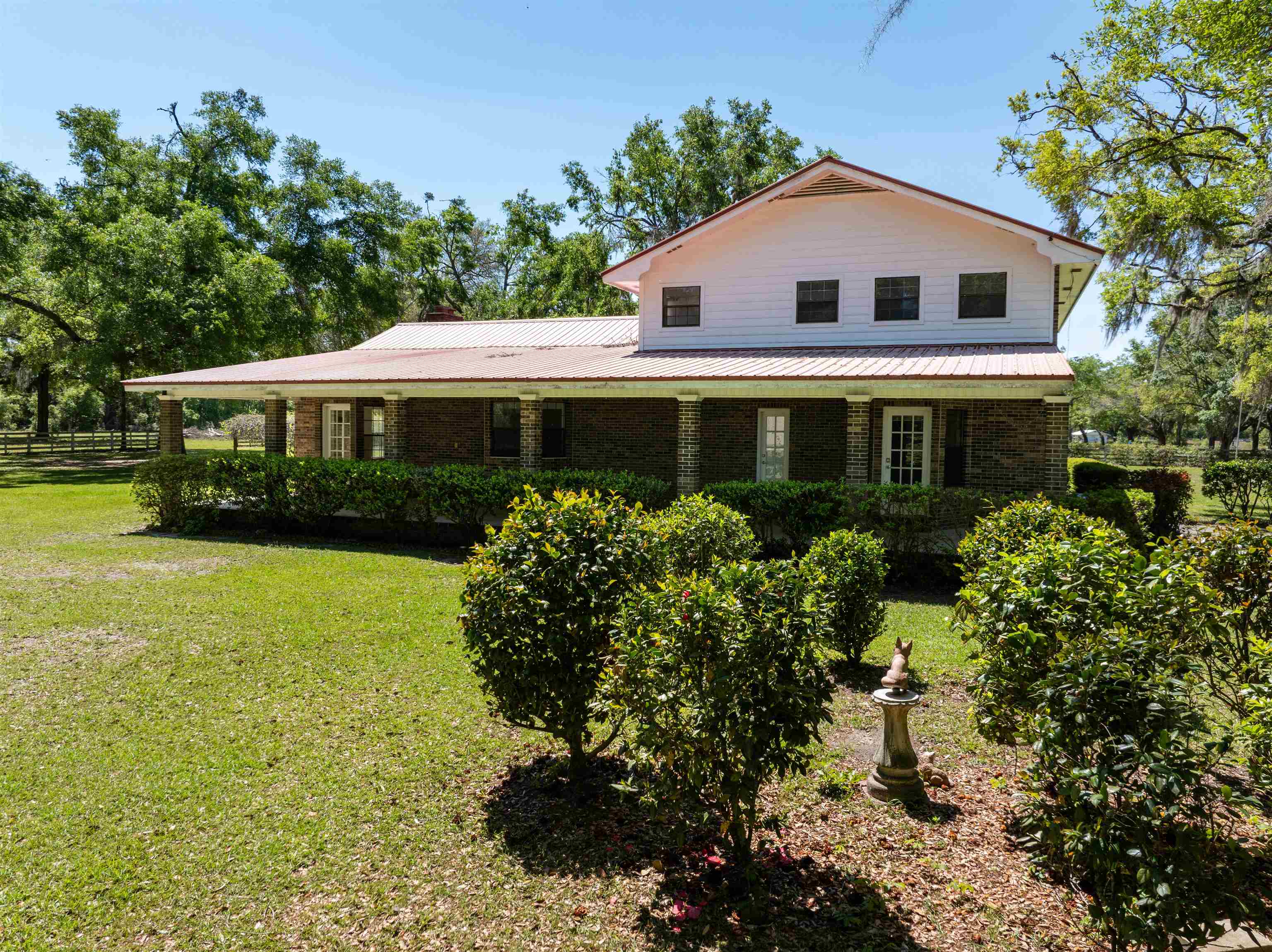 444 Southeast Bisbee Loop Madison, FL 32340 - Photo 4 of 42 Gallery Image 4