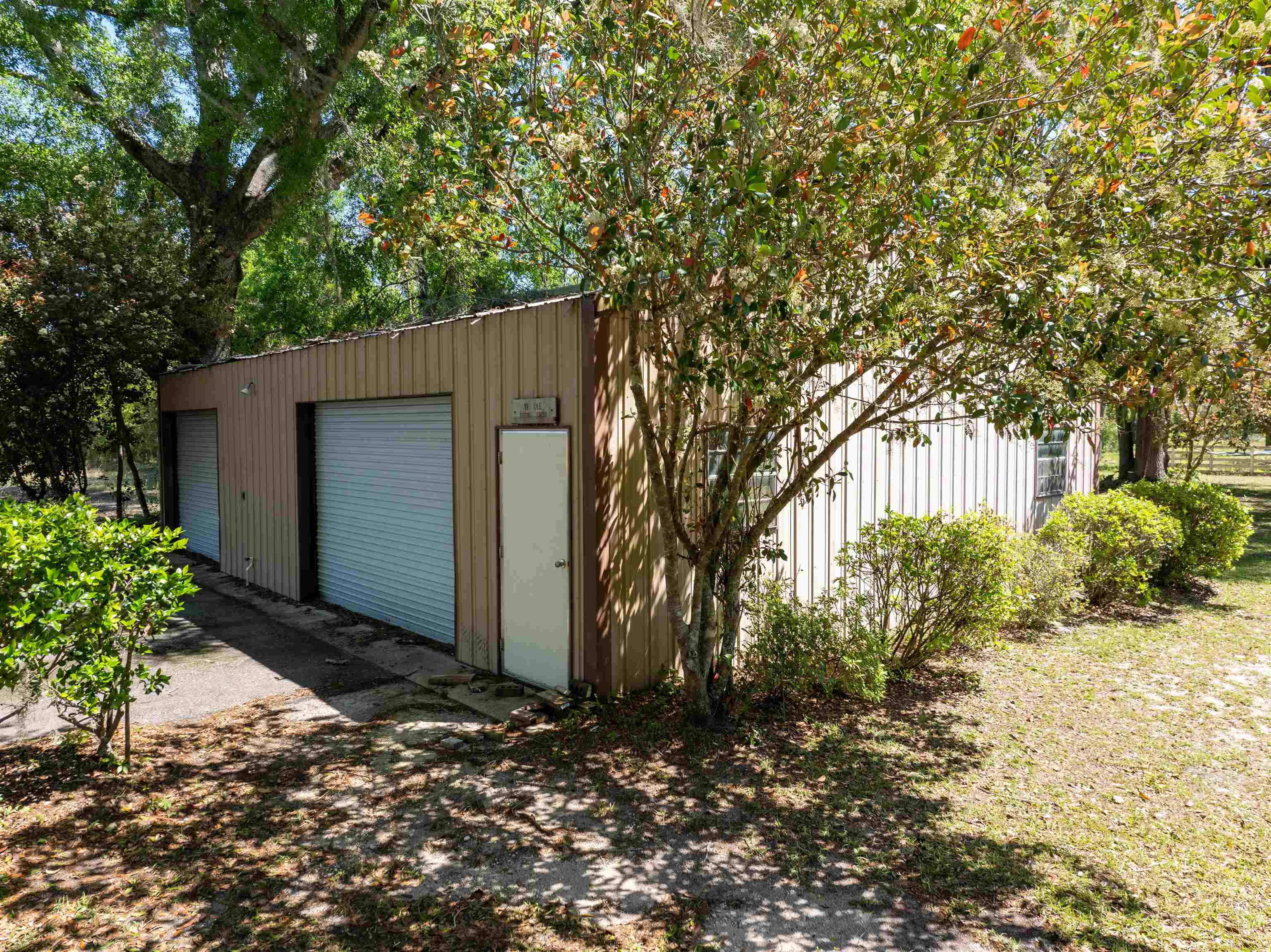 444 Southeast Bisbee Loop Madison, FL 32340 - Photo 5 of 42 Gallery Image 5