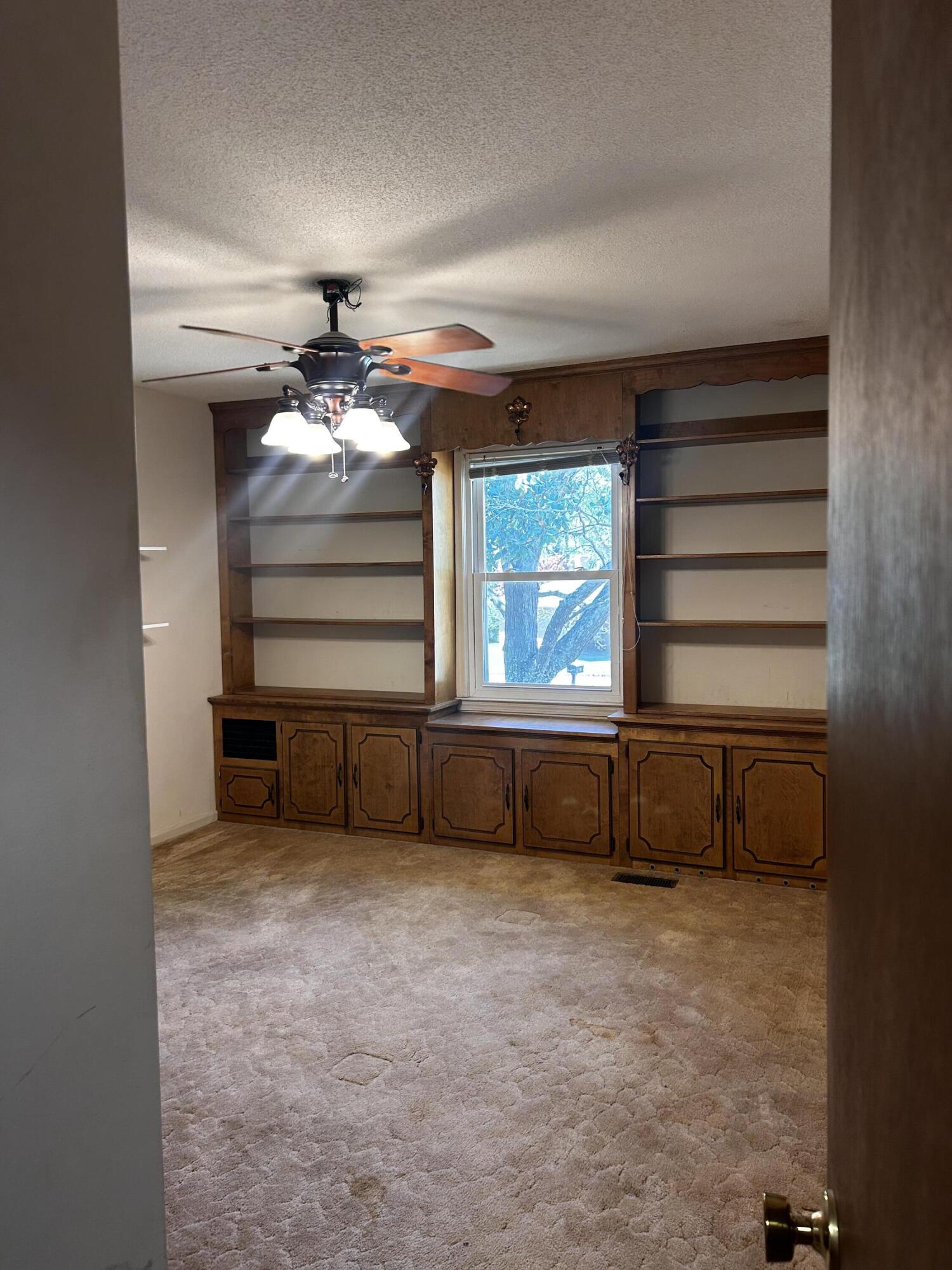 114 Northgate Drive Anderson, SC 29625 - Photo 4 of 13 IMG_7525