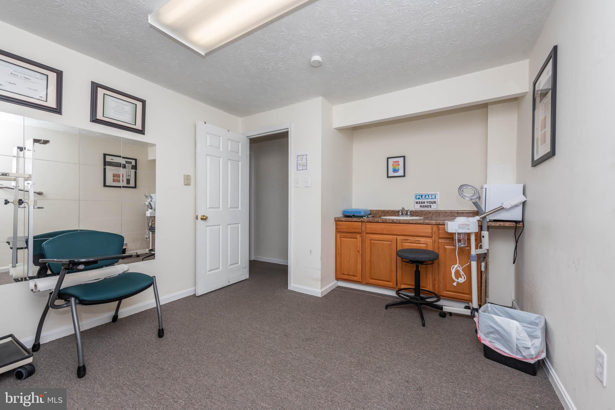 4155 Glen Park Road Nottingham, MD 21236 - Photo 7 of 35