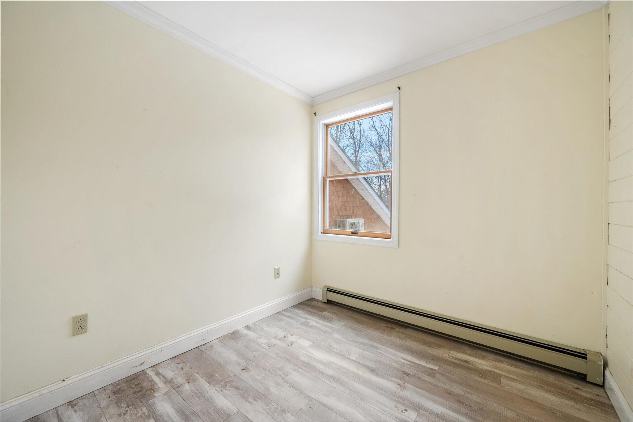 465 Grant Road Corinth, ME 04427 - Photo 10 of 47 Room