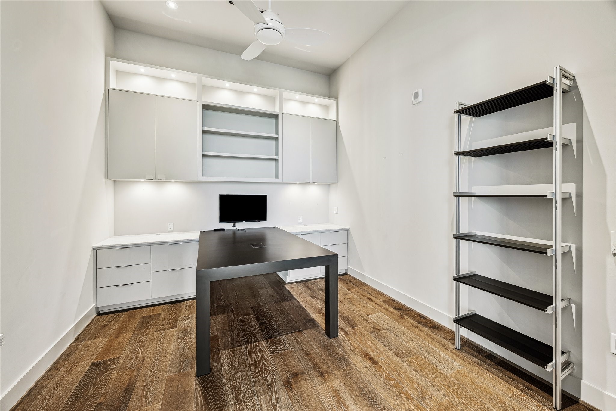 3331 D'Amico Street, Unit 1003 Houston, TX 77019 - Photo 17 of 46 a room with storage and utility