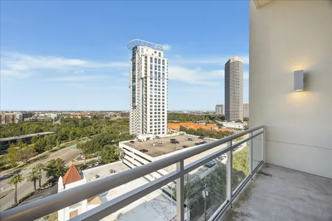 $1,495,000 | 3331 D'Amico Street, Unit 1003, Houston, TX 77019