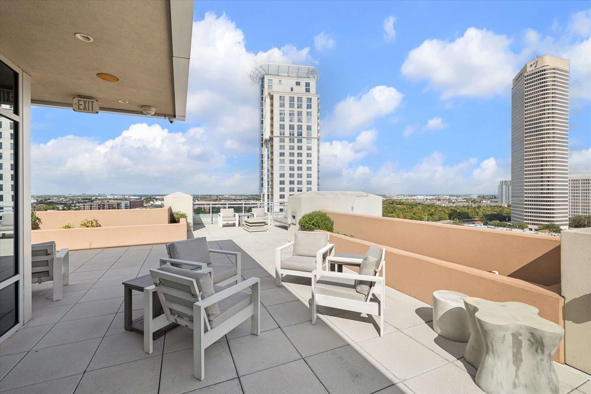 3331 D'Amico Street, Unit 1003 Houston, TX 77019 - Photo 41 of 46 a terrace with outdoor seating