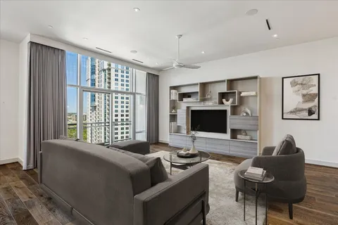 $1,495,000 | 3331 D'Amico Street, Unit 1003, Houston, TX 77019