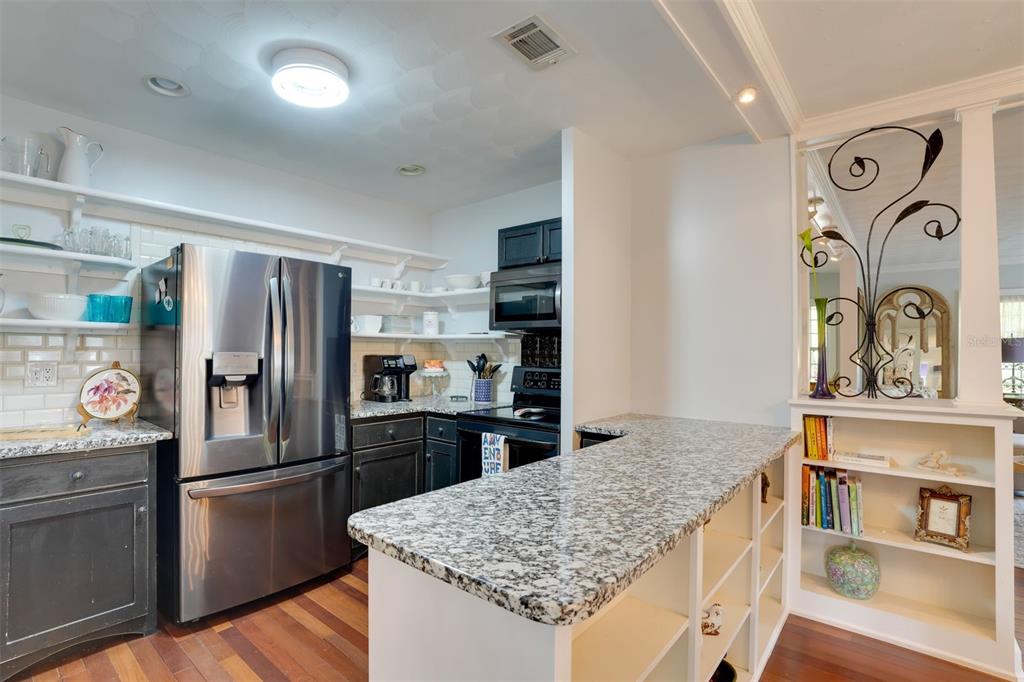 2390 Sheridan Road Mount Dora, FL 32757 - Photo 12 of 40