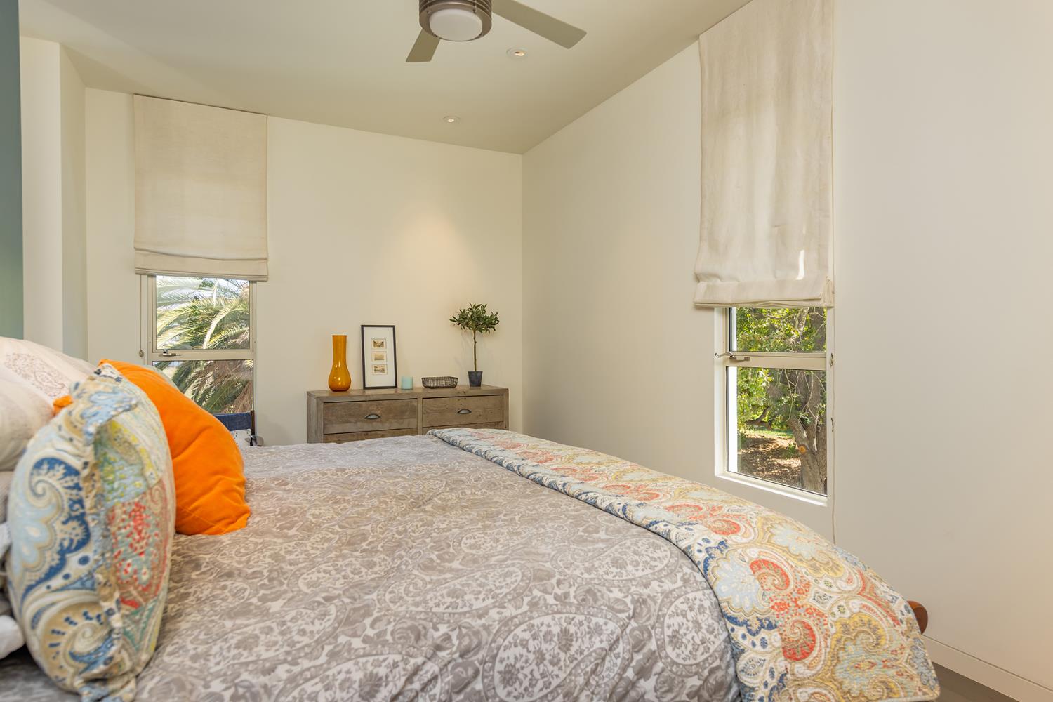 312 Fox Street Ojai, CA 93023 - Photo 33 of 43 a bedroom with a bed and a window