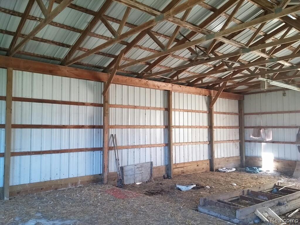 8635 Beard Road Avoca, MI 48006 - Photo 32 of 33