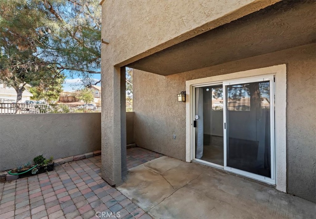 200 East Alessandro Boulevard, Unit 79 Riverside, CA 92508 - Photo 24 of 30 an empty room with windows