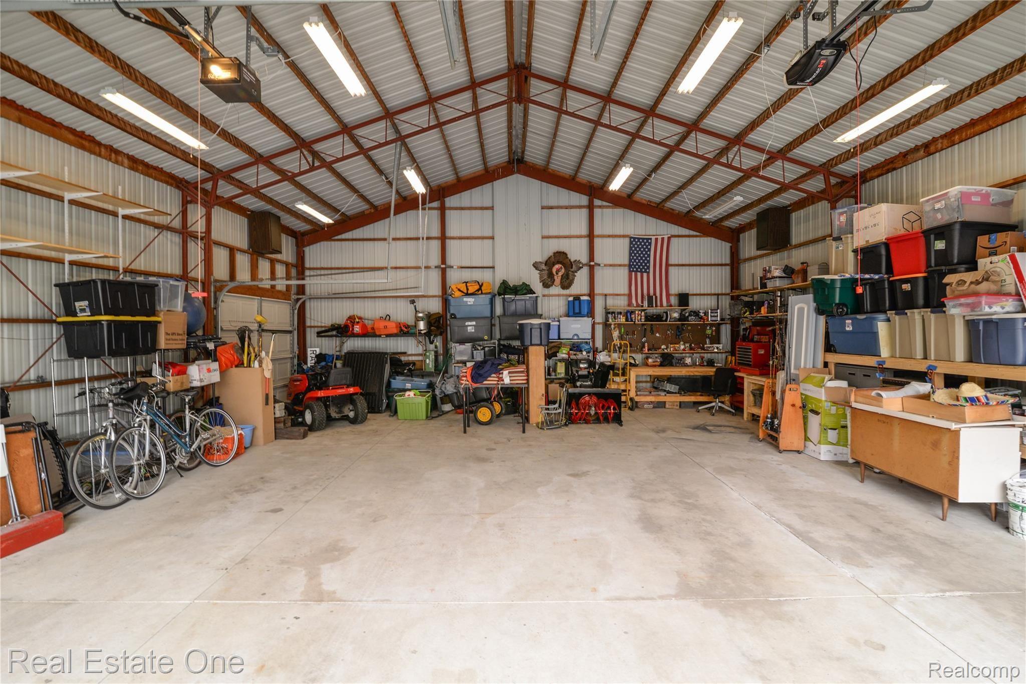 1095 North Garner Road Milford, MI 48380 - Photo 6 of 45 DSC_0144.jpg