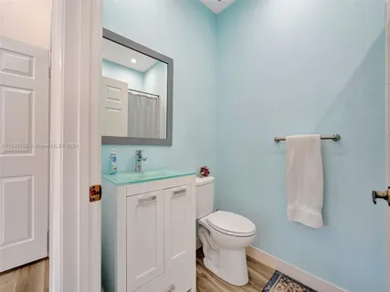 $1,149,000 | 4212 North Ocean Drive, Hollywood, FL 33019
