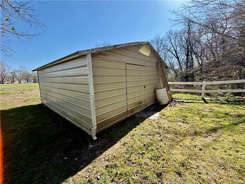 1039 225th Road Troy, KS 66087 - Photo 17 of 49