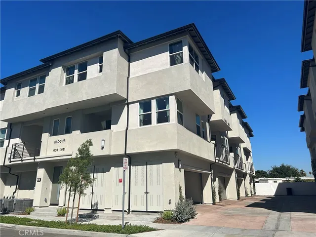 $3,900 | 1615 West Bushell Street, Anaheim, CA 92805