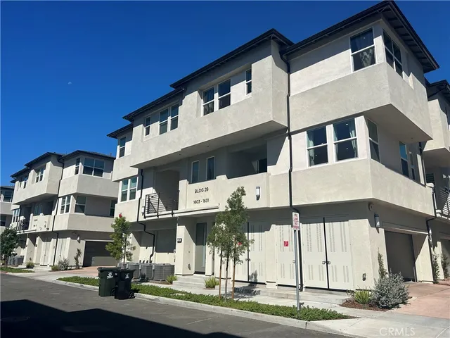 $3,900 | 1615 West Bushell Street, Anaheim, CA 92805