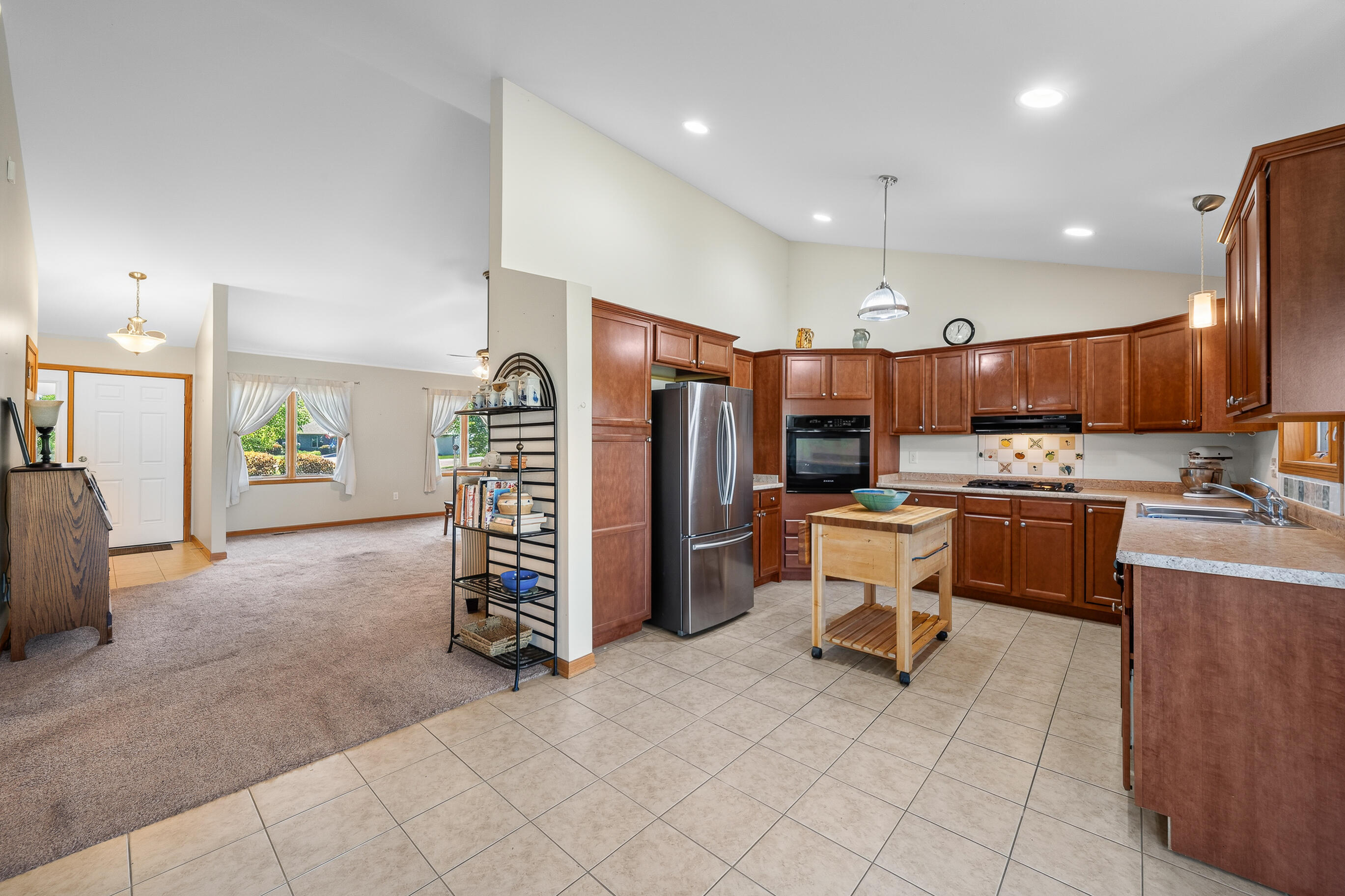 211 Windmill Lane Walworth, WI 53184 - Photo 14 of 50 211 Windmill Ln-34