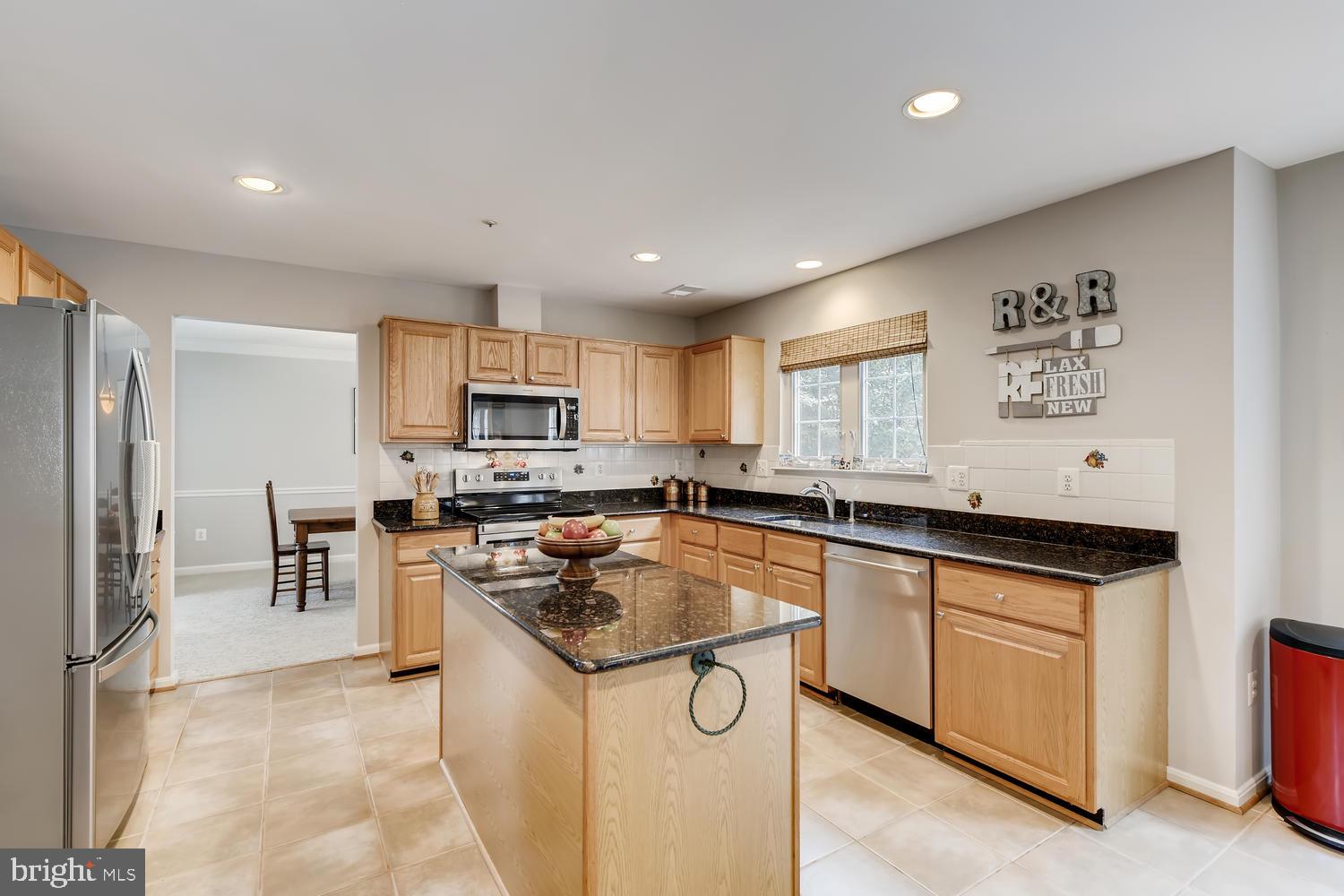 11006 Snowden Pond Road Laurel, MD 20708 - Photo 11 of 34 Kitchen