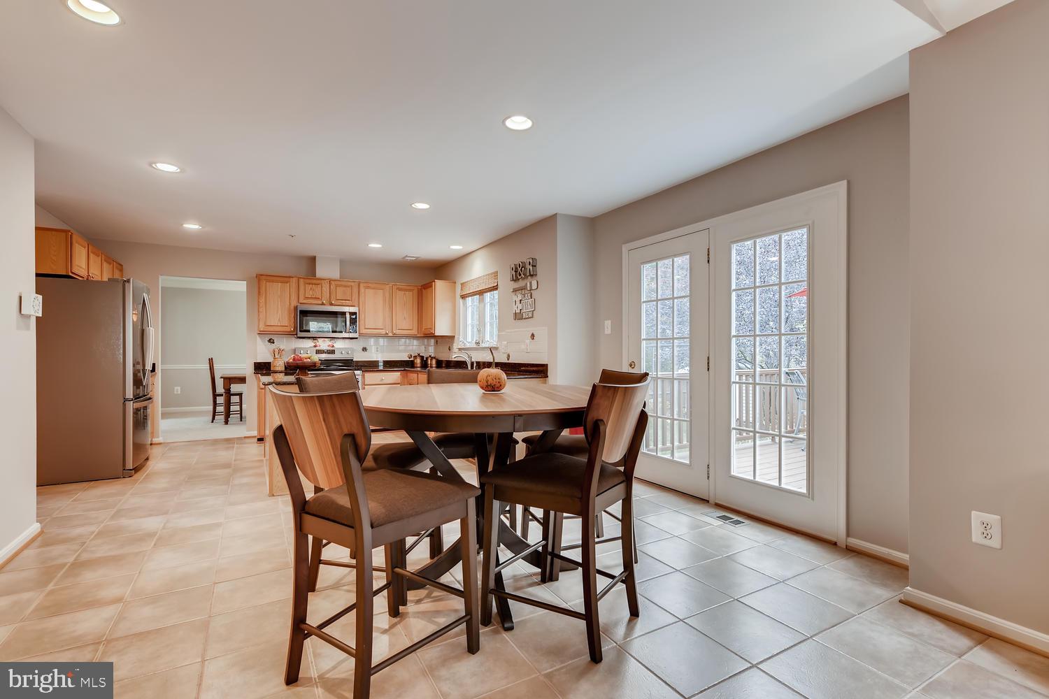 11006 Snowden Pond Road Laurel, MD 20708 - Photo 14 of 34 Breakfast Area