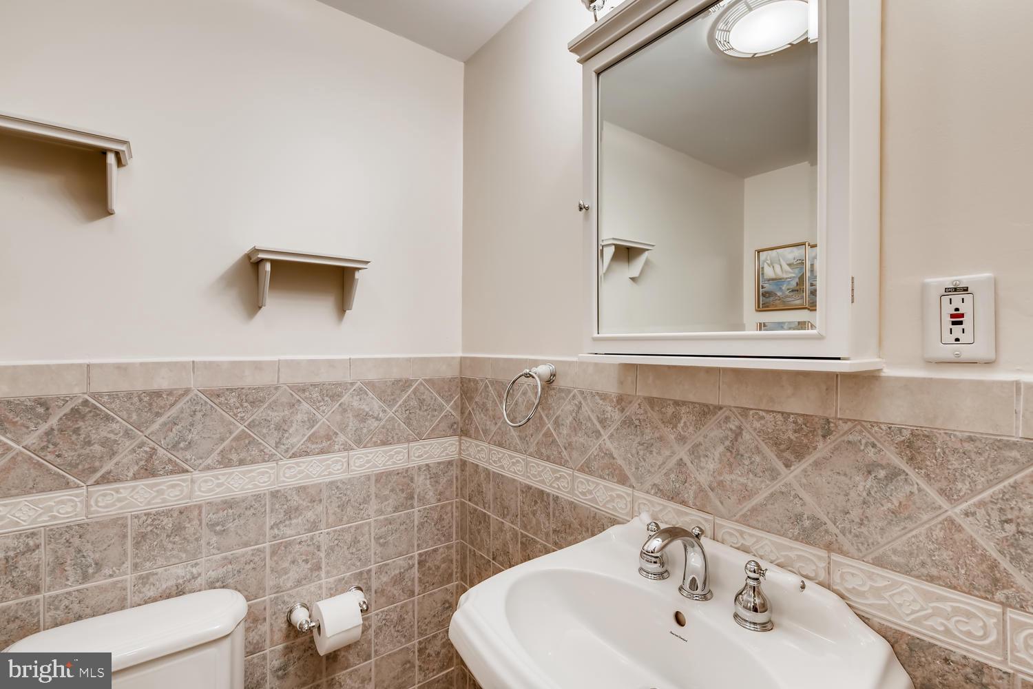 11006 Snowden Pond Road Laurel, MD 20708 - Photo 26 of 34 Bathroom
