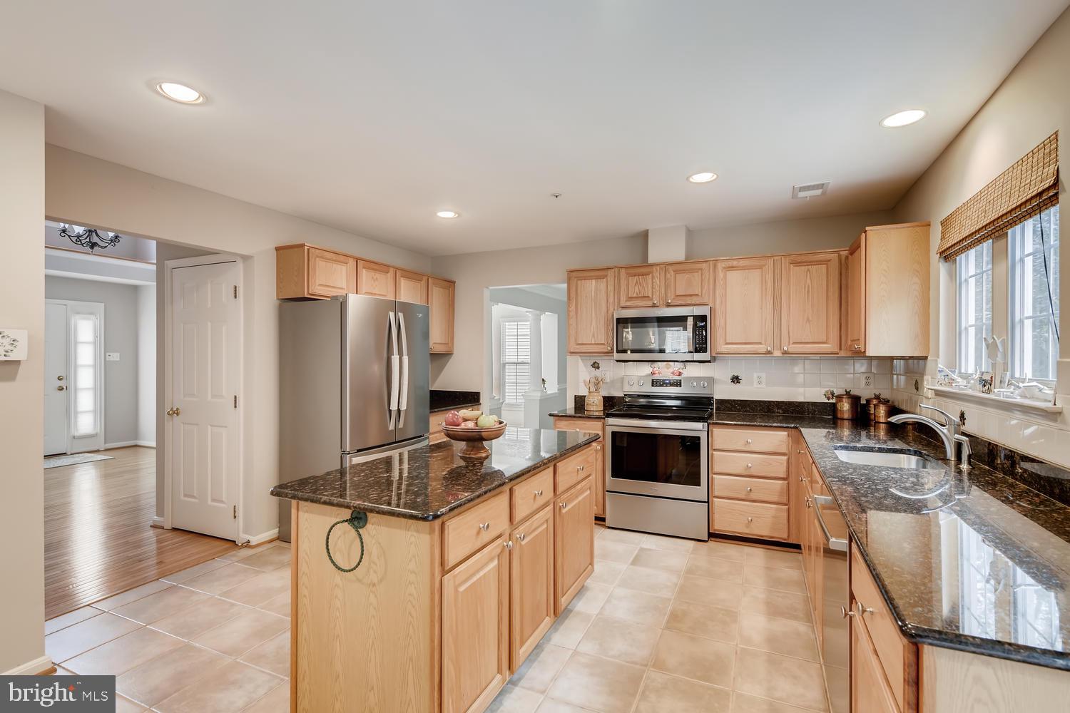11006 Snowden Pond Road Laurel, MD 20708 - Photo 10 of 34 Kitchen