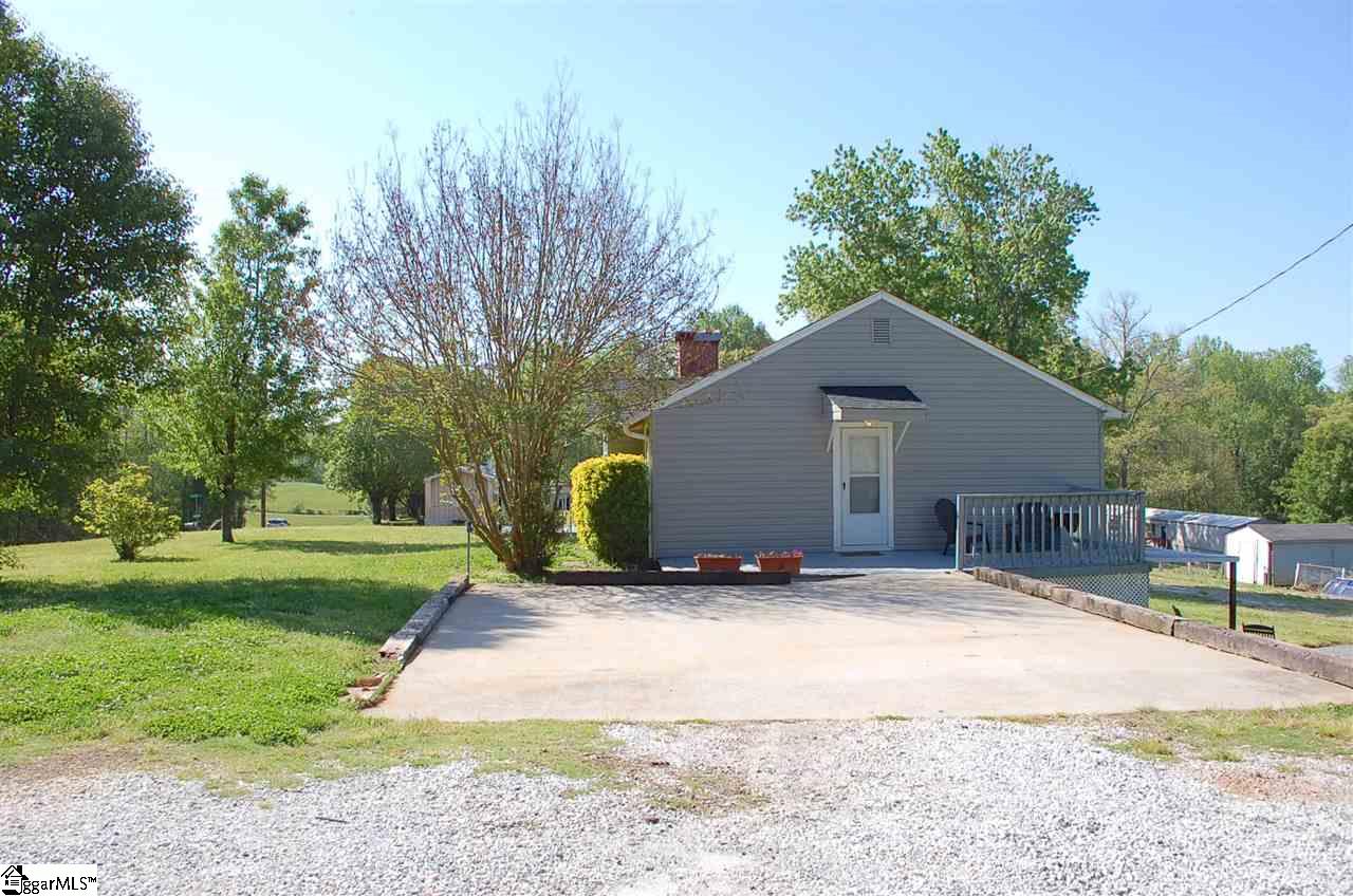 4265 Sandy Flat Road Travelers Rest, SC 29690 - Photo 11 of 36