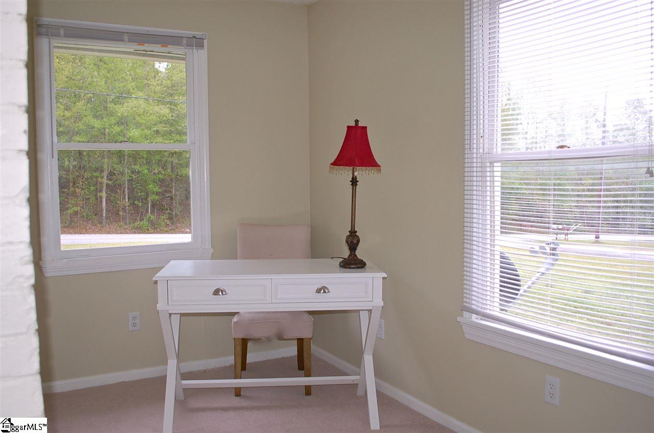 4265 Sandy Flat Road Travelers Rest, SC 29690 - Photo 14 of 36