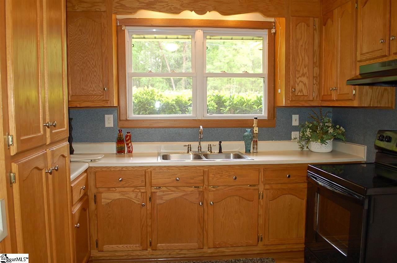 4265 Sandy Flat Road Travelers Rest, SC 29690 - Photo 21 of 36