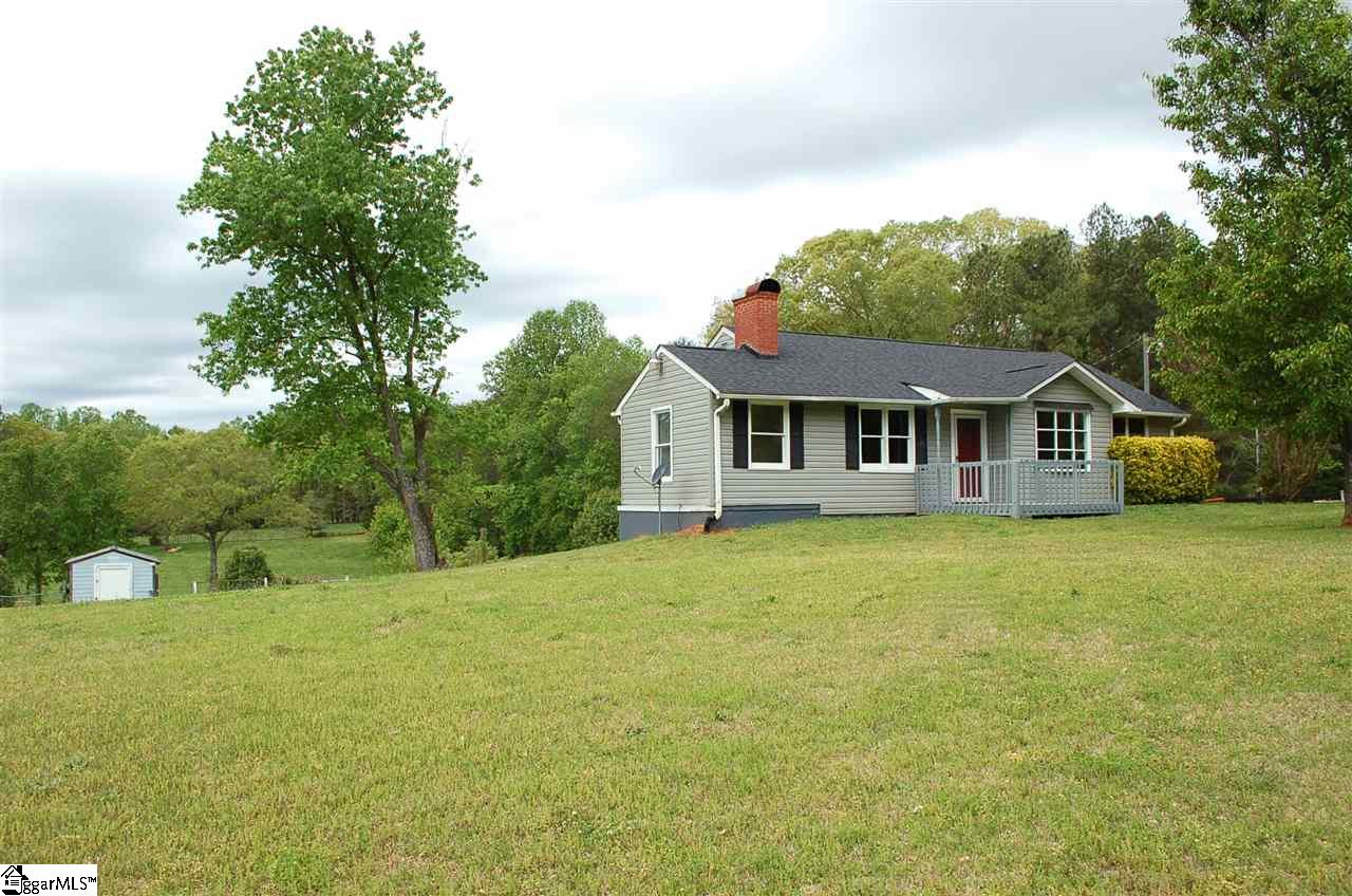 4265 Sandy Flat Road Travelers Rest, SC 29690 - Photo 5 of 36