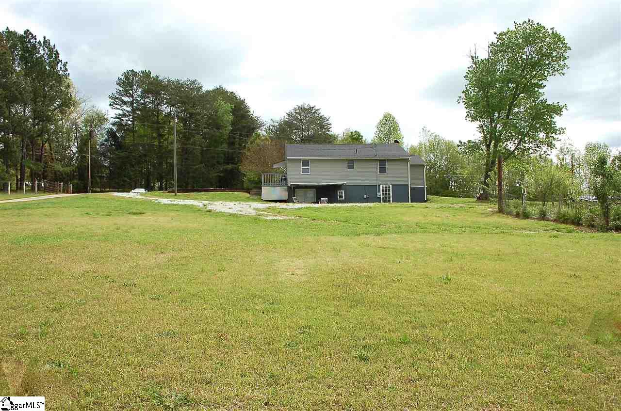 4265 Sandy Flat Road Travelers Rest, SC 29690 - Photo 8 of 36