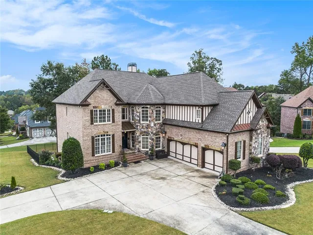 $1,100,000 | 3123 Walkers Falls Way, Buford, GA 30519