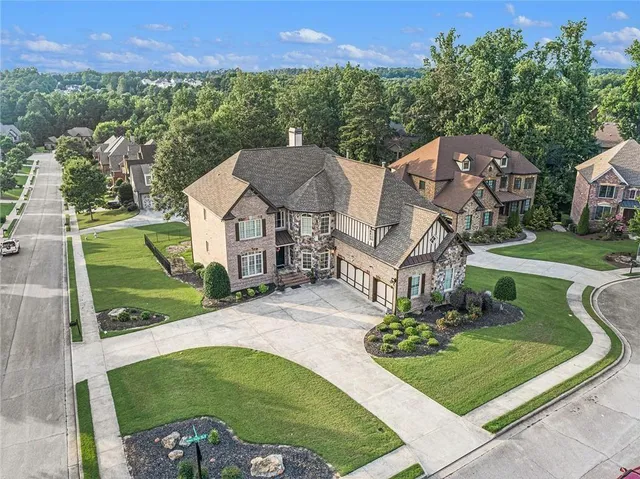 $1,100,000 | 3123 Walkers Falls Way, Buford, GA 30519