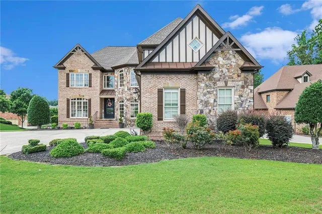 $1,100,000 | 3123 Walkers Falls Way, Buford, GA 30519