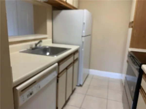 $1,900 | 4341 West McNab Road, Unit 19, Pompano Beach, FL 33069