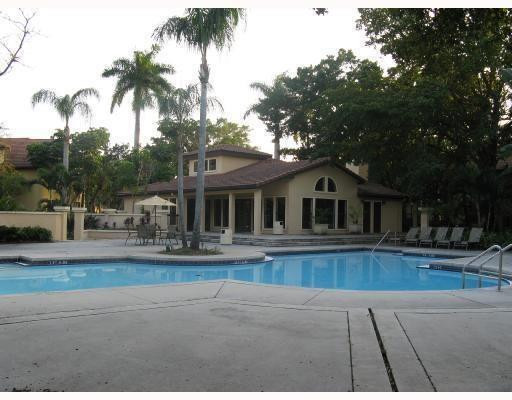 4341 West McNab Road, Unit 19 Pompano Beach, FL 33069 - Photo 4 of 12 Photo 4