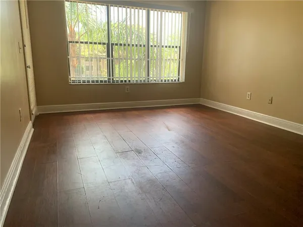 $1,900 | 4341 West McNab Road, Unit 19, Pompano Beach, FL 33069