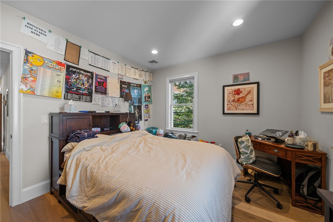 12 University Avenue Providence, RI 02906 - Photo 25 of 44