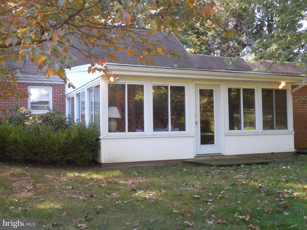 1849 Rockvale Road Lancaster, PA 17602 - Photo 14 of 19 Gallery Image 14