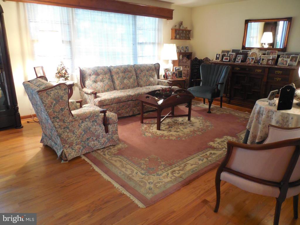 1849 Rockvale Road Lancaster, PA 17602 - Photo 7 of 19 Gallery Image 7