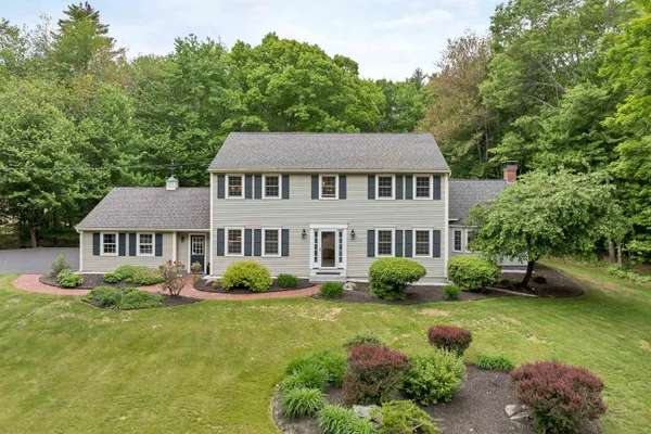 $779,000 | 66 Knox Road, Bow, NH 03304