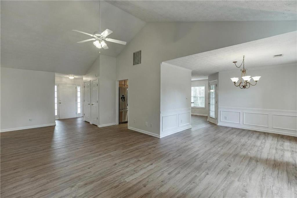 3335 Rivers End Place Buford, GA 30519 - Photo 5 of 42