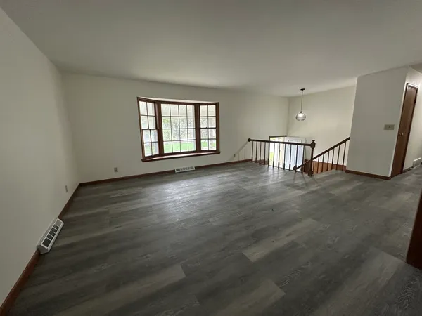 $296,500 | 1406 Searle Drive, Normal, IL 61761