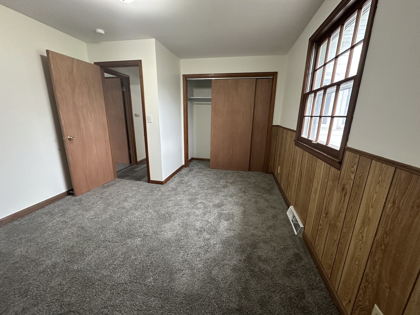 1406 Searle Drive Normal, IL 61761 - Photo 9 of 28