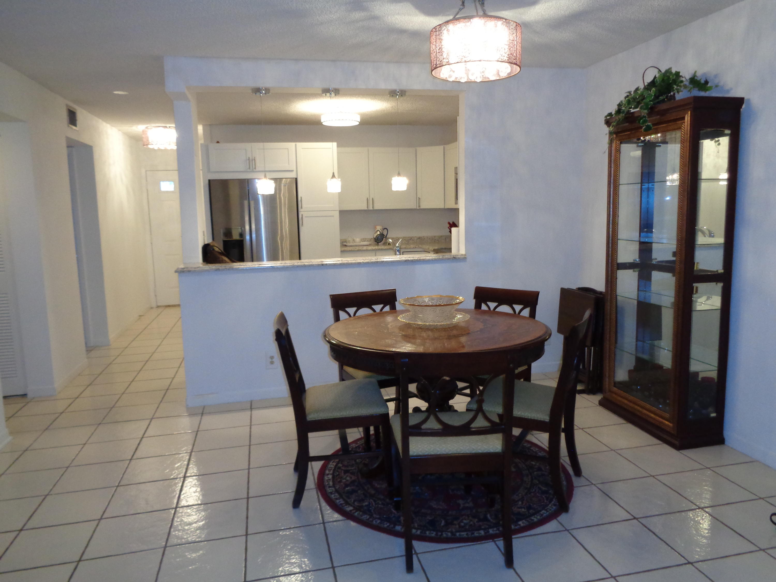 9275 Flynn Circle, Unit 1 Boca Raton, FL 33496 - Photo 5 of 15 Town Villas Dining