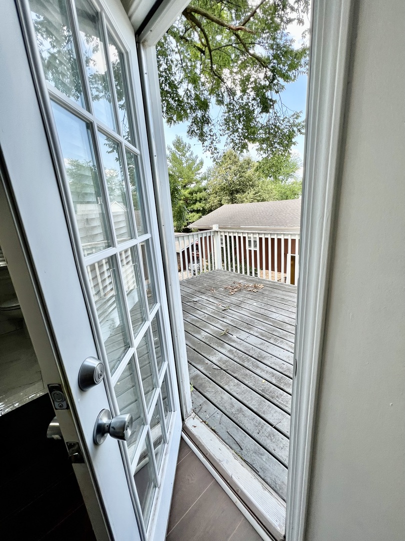 564 Mann Place Elgin, IL 60120 - Photo 18 of 28 a view of stairs