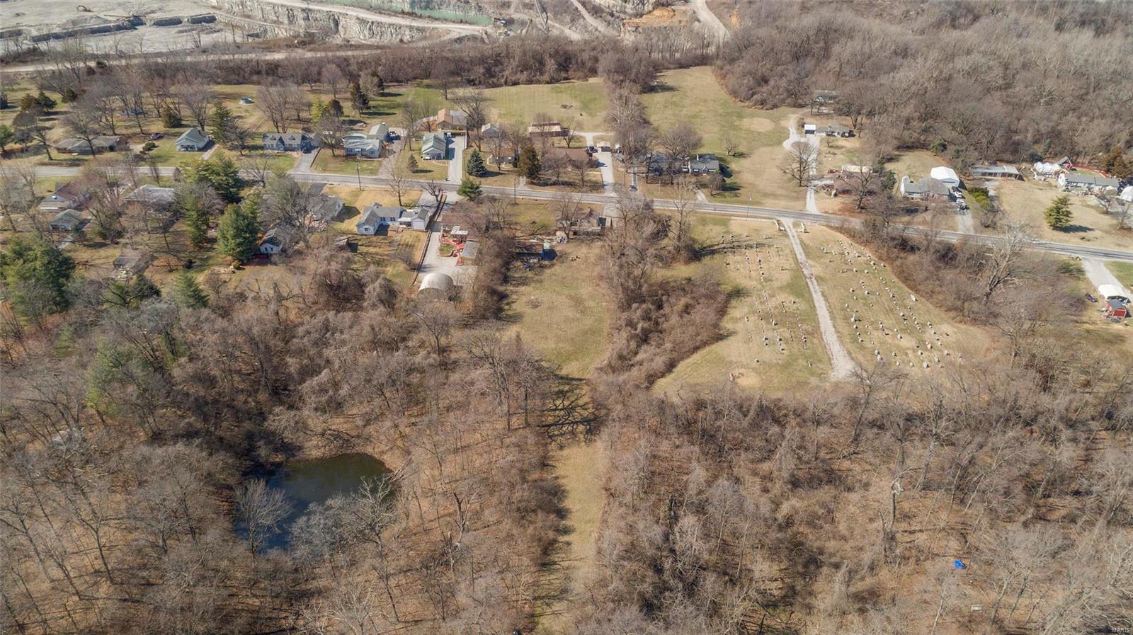 8572 Triple Lakes Road Dupo, IL 62239 - Photo 39 of 47 Gallery Image 39