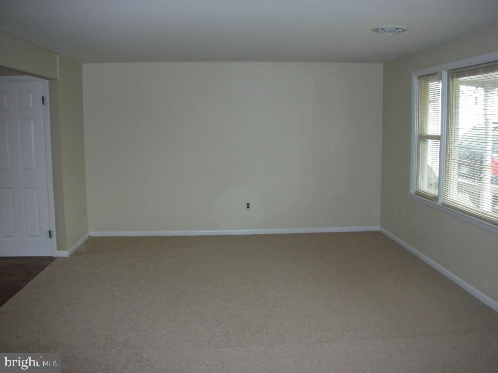522 Pine Hill Road Lititz, PA 17543 - Photo 5 of 12